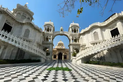 Vrindavan Local Sightseeing Tour