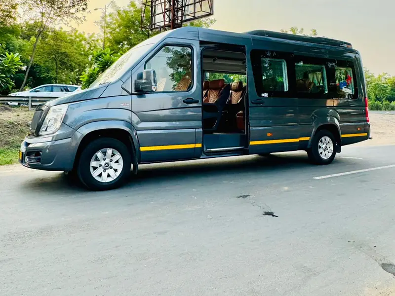 Force Urbania – Braj Bhoomi Tour and Travels, Mathura