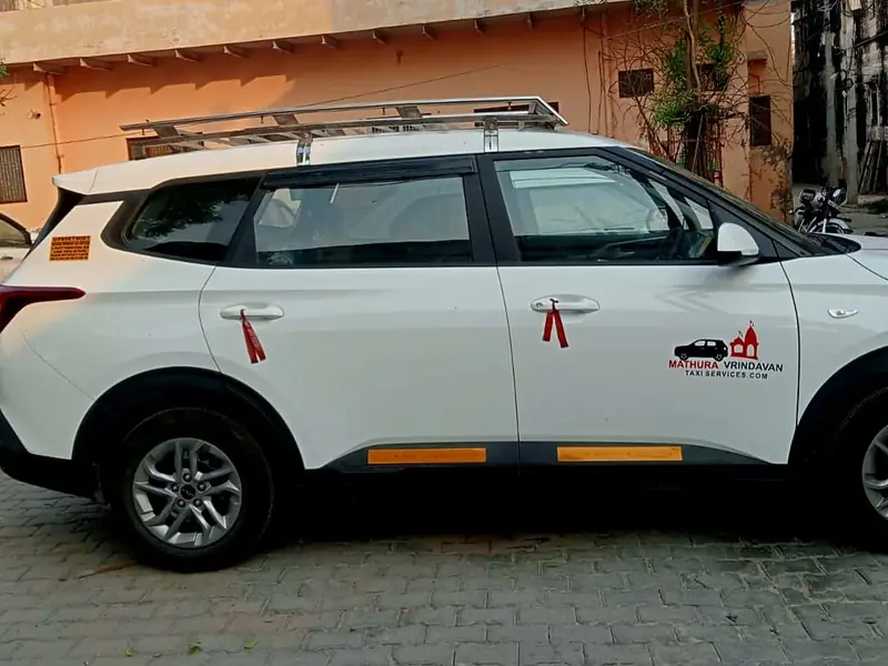 Kia Carens – Braj Bhoomi Tour and Travels, Mathura